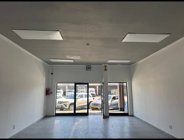 56M² RETAIL TO LET IN WYNBERG